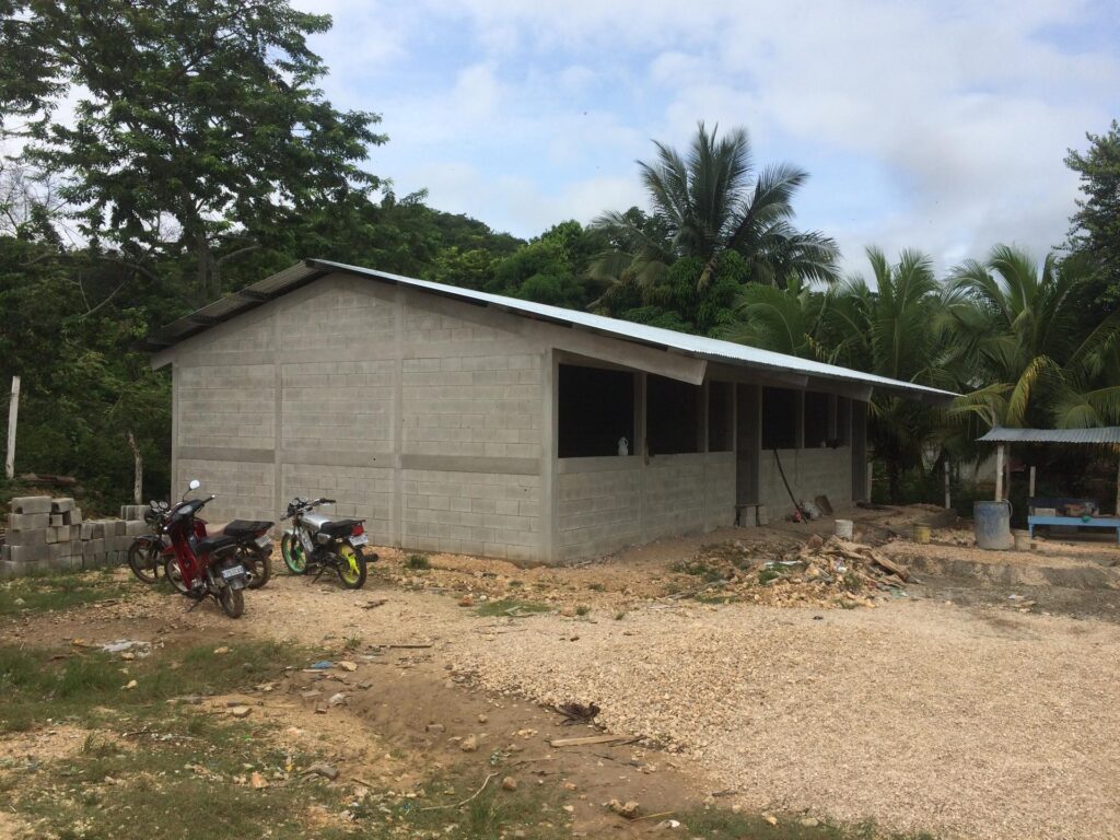 AMPLIACIÓN INSTITUTO BÁSICO TELESECUNDARIA