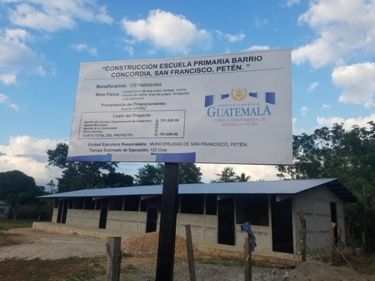 CONSTRUCCIÓN ESCUELA PRIMARIA