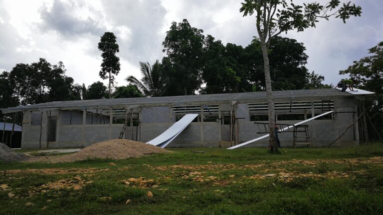 CONSTRUCCIÓN INSTITUTO BÁSICO
