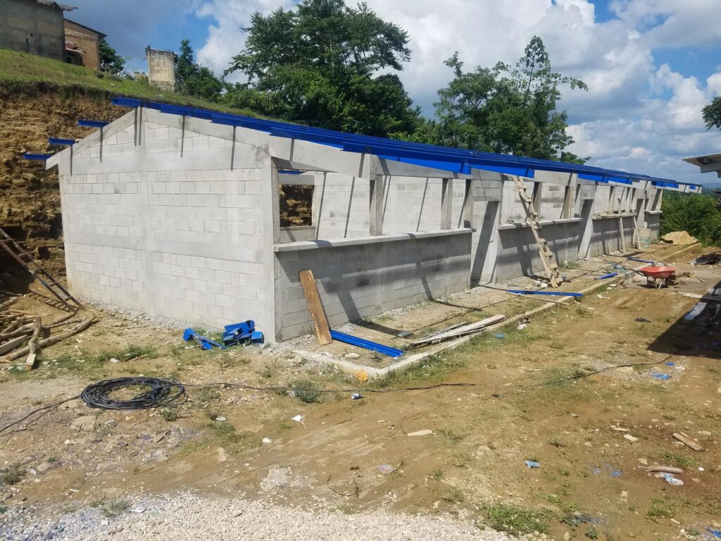 CONSTRUCCIÓN INSTITUTO BÁSICO