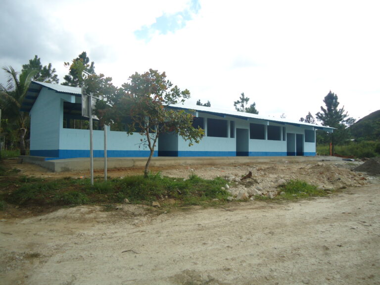 CONSTRUCCIÓN INSTITUTO BÁSICO