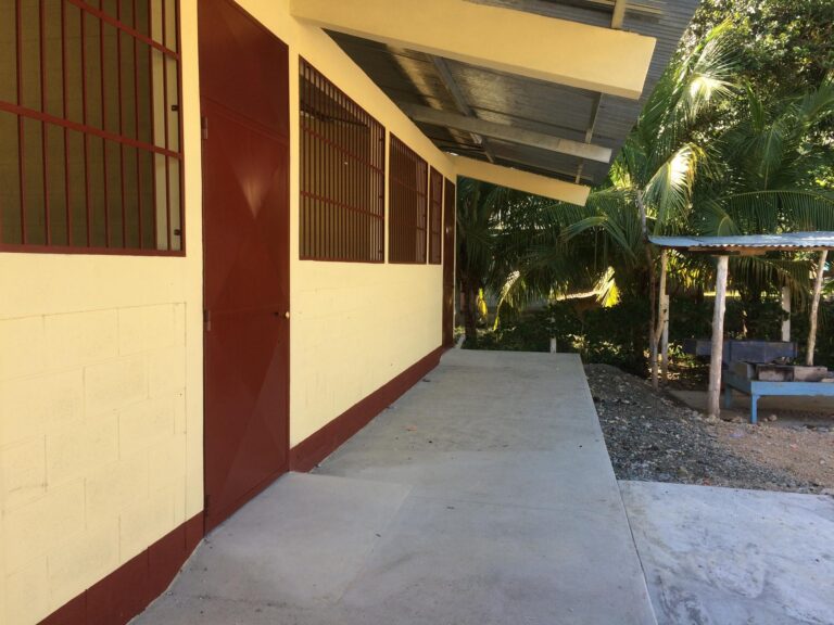 CONSTRUCCIÓN INSTITUTO BÁSICO