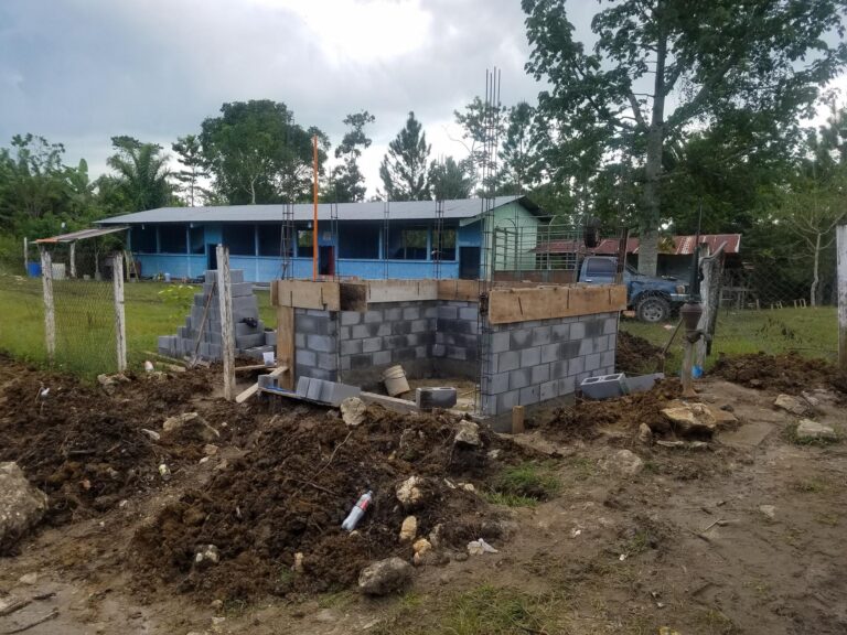 CONSTRUCCIÓN SISTEMA DE AGUA POTABLE