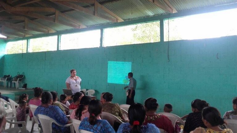 Capacitación en la Aldea Las Pozas