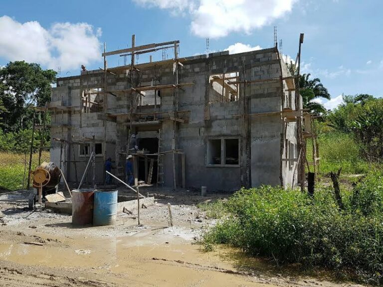 Construcción centro de servicios sociales