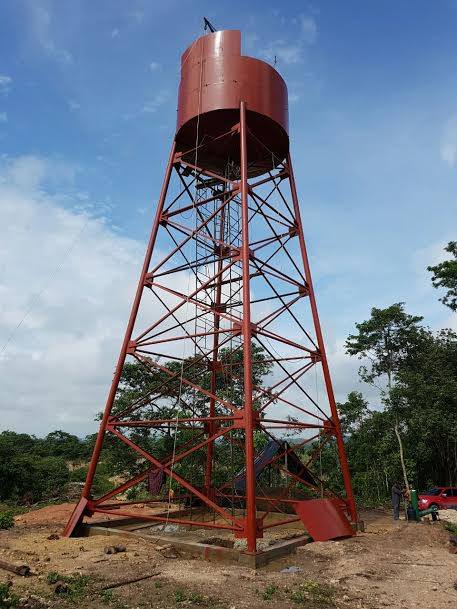 Construcción tanque metálico
