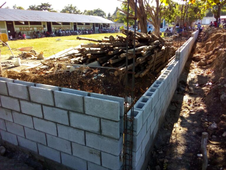 Construcción Muro Perimetral