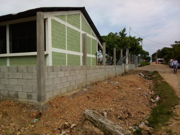 Construcción Muro Perimetral