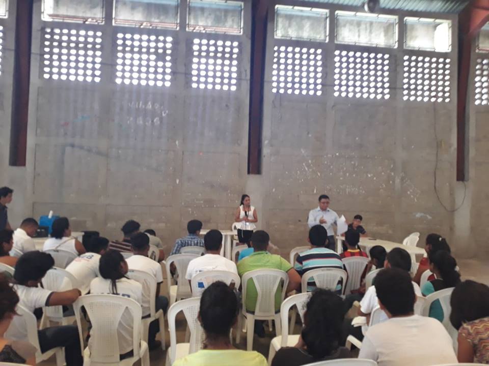 REUNIÓN OFICINA MUNICIPAL DE LA JUVENTUD Y PROMOTORAS SOCIALES DEL CONSEJO REGIONAL DE DESARROLLO URBANO Y RURAL, REGIÓN , PETÉN