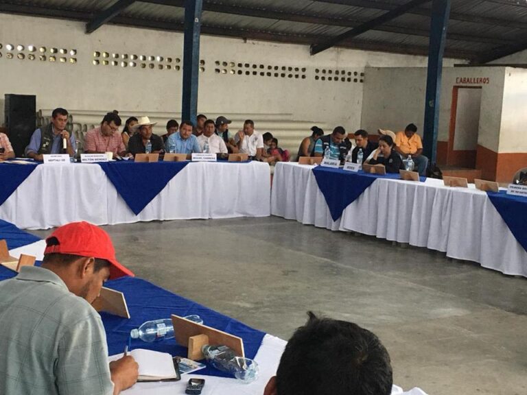 Reunión de COMUDE, San Andrés, Petén